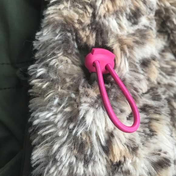 ABERCROMBIE GIRLS ULTIMATE WINTER PARKA - Picture 8 of 8